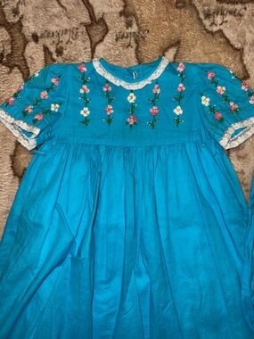 🖤VINTAGE 1980s BLUE FLORAL EMBROIDERED DRESS SIZE 6-9 MONTHS🖤